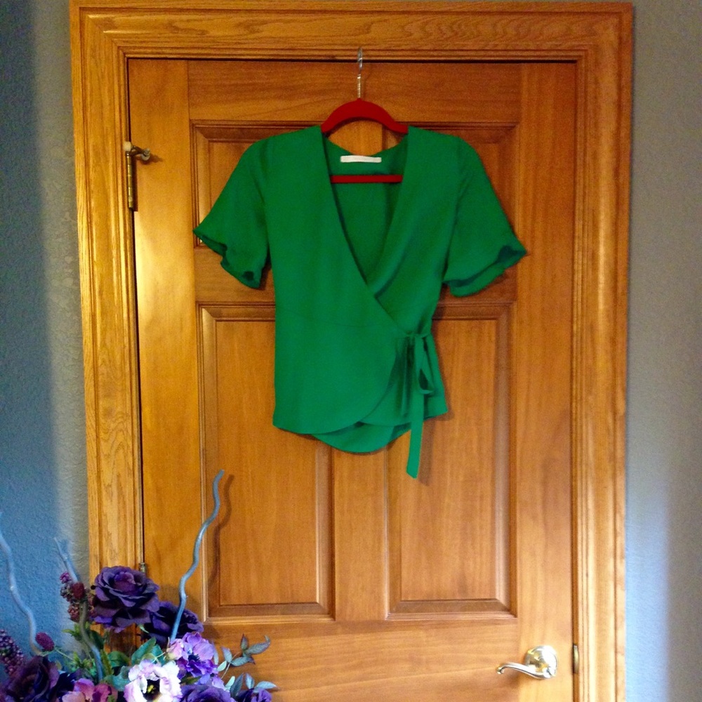NEW grass green Zara shirt with a crossbody tie